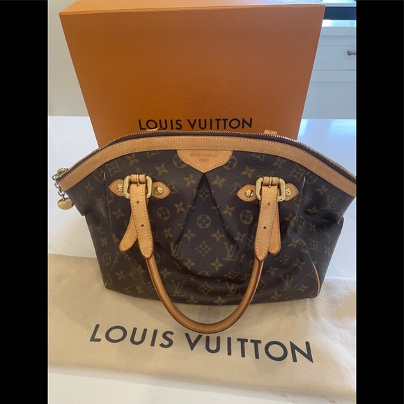 Louis Vuitton Handbags - ⭐️Authentic⭐️ Louis Vuitton Tivoli GM
